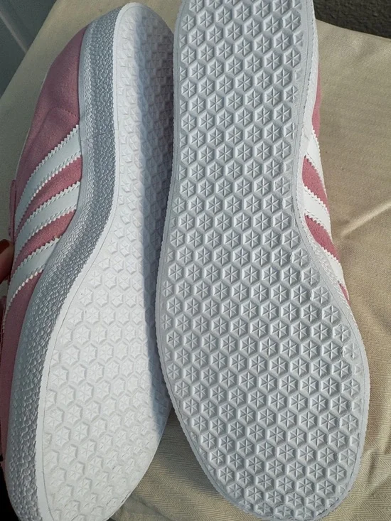 Adidas Gazelle Suede Sneakers - Pink & White- SIZE 10 WOMAN - Picture 4 of 7
